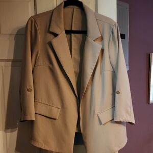 Elegant Beige Women's Blazer